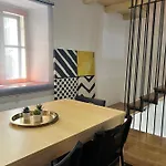 Lejlighed Seayou!***charming 1-bedroom Unit In The Old Center Of *